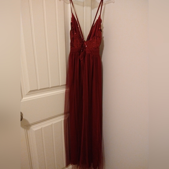 Dress - Picture 2 of 5